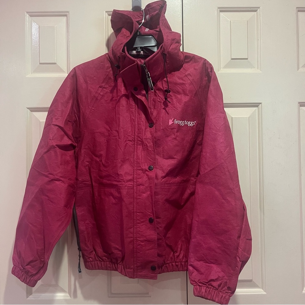 Frogg Toggs Waterproof Hooded Jacket - Magenta Size S Pockets